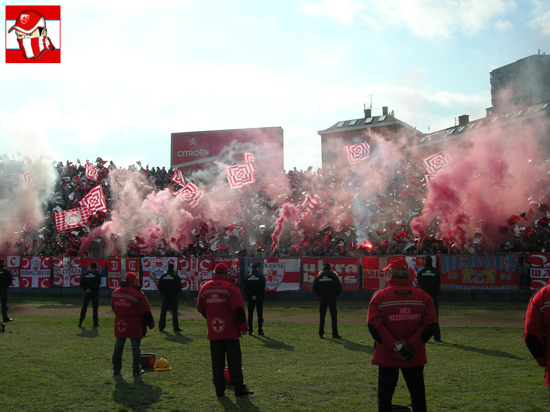 gal/2008-2009/ofk_cz/delije09.jpg